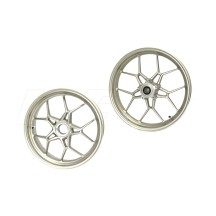 PAR DE LLANTAS ORIGINALES USADAS MV AGUSTA BRUTALE 675 / 800