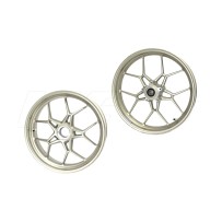 PAR DE LLANTAS ORIGINALES USADAS MV AGUSTA BRUTALE 675 / 800