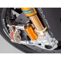 MOTOCORSE "GP STYLE" RADIAL ATTACHMENT FORK FEET KIT FOR 108MM OHLINS FRONT FORKS