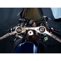 PLACA DE AJUSTE DEL MEDIANO MANILLAR SPIDER YAMAHA R6 2017-2023