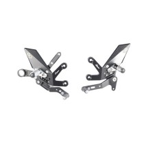PLATAFORMAS AJUSTABLES CON PIES LIGEROS SNODATI. SUZUKI GSX-S 1000 / GT 2015-2025