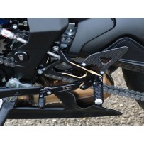 ESTRIBERAS RACING CNC AJUSTABLES NEGRO/ROJO MV AGUSTA F3 800 / R / RC / RR / ROSSO 2017-2023