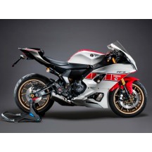 ESTRIBERAS AJUSTABLES VERSIÓN R LIGHTECH YAMAHA R7 2022-2024