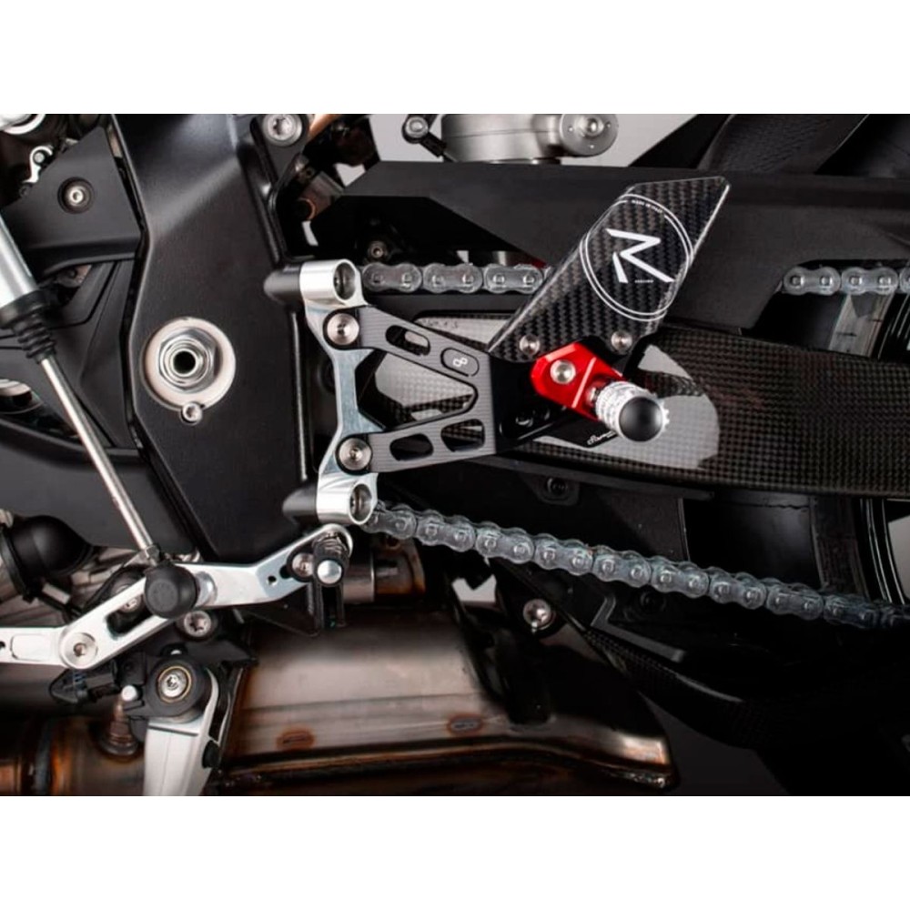 ESTRIBERAS REDUCIDAS AJUSTABLES LIGHTECH BMW S 1000 RR 2019-2024 ESTRIBERAS REDUCIDAS AJUSTABLES LIGHTECH BMW S 1000 RR 2019-2024