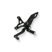 ESTRIBERAS DE CARRERA CNC AJUSTABLES MV AGUSTA DRAGSTER 800 RC / RR 2017-2023