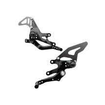 ESTRIBERAS TRASERAS CAJA DE CAMBIOS NORMAL / ARAÑA INVERSA YAMAHA R7 2021-2024