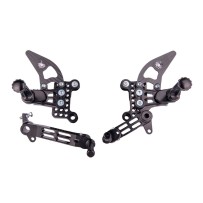 ESTRIBERAS TRASERAS PLEGABLES CAJA DE CAMBIOS NORMAL / MARCHA ATRÁS DUCATI 999 / 749