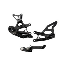 ESTRIBERAS TRASERAS CAJA DE CAMBIOS NORMAL / ARAÑA INVERSA SUZUKI GSX-R 1000 2017-2023