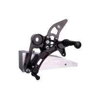 ESTRIBERAS AJUSTABLES ARAÑA DUCATI MONSTER S2R / S4R / S4RS / 1100 EVO