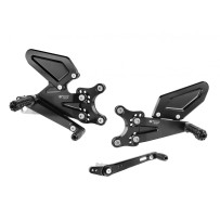 ESTRIBERAS TRASERAS AJUSTABLES BONAMICI RACING TRIUMPH STREET TRIPLE 765 R / RS / MOTO2 2023-2024