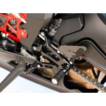ESTRIBERAS DE CARRERA CNC AJUSTABLES MV AGUSTA F3 675 / RC 2017-2020