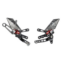 ESTRIBERAS AJUSTABLES VERSIÓN R CAJA DE CAMBIOS RECTA LIGHTECH APRILIA RSV4 1100 R 2021-2023