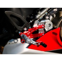 ESTRIBERAS AJUSTABLES PRAMAC RACING EDITION CNC RACING DUCATI PANIGALE V4 / S / R 2018-2024