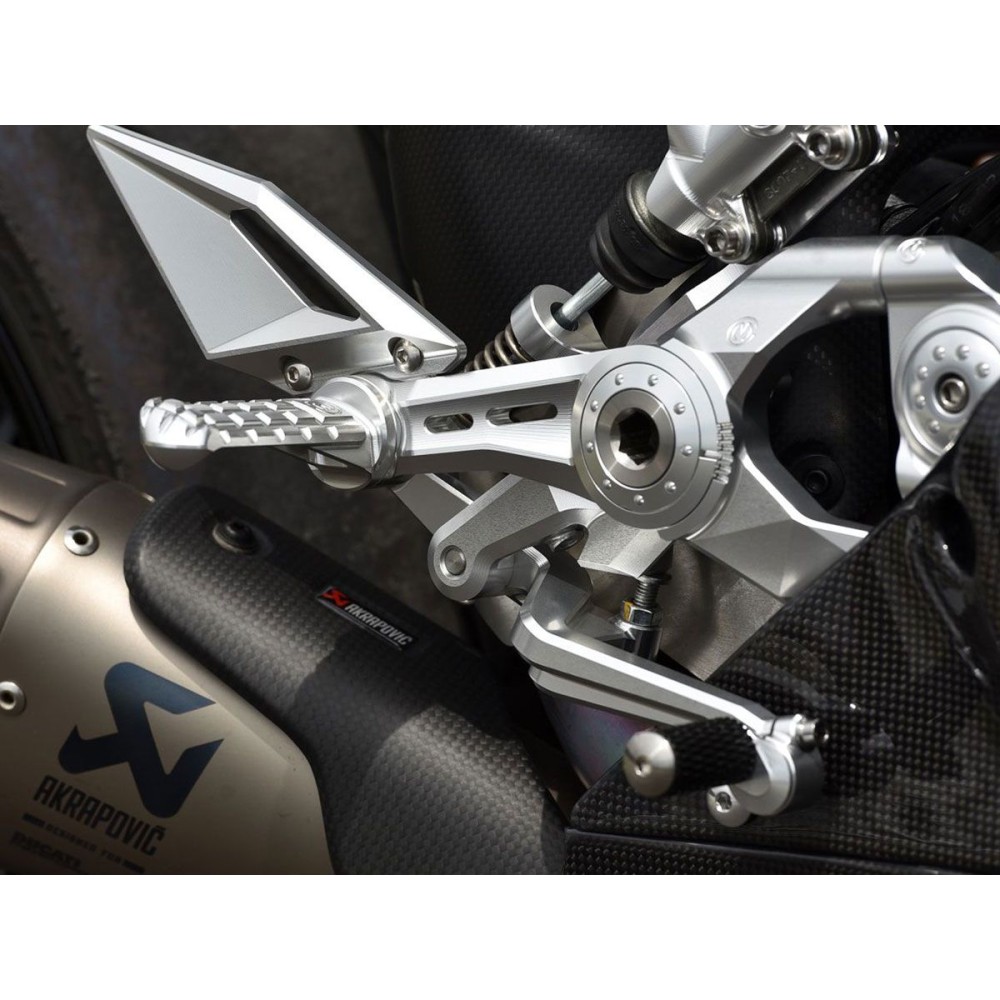 KIT ESTRIBERAS DE REDUCCIÓN AJUSTABLE MOTOCORSE DUCATI PANIGALE V4 / S / R