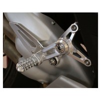 KIT COMPLETO ESTRIBERAS AJUSTABLES MOTOCORSE MV AGUSTA BRUTALE 675 2012-2015