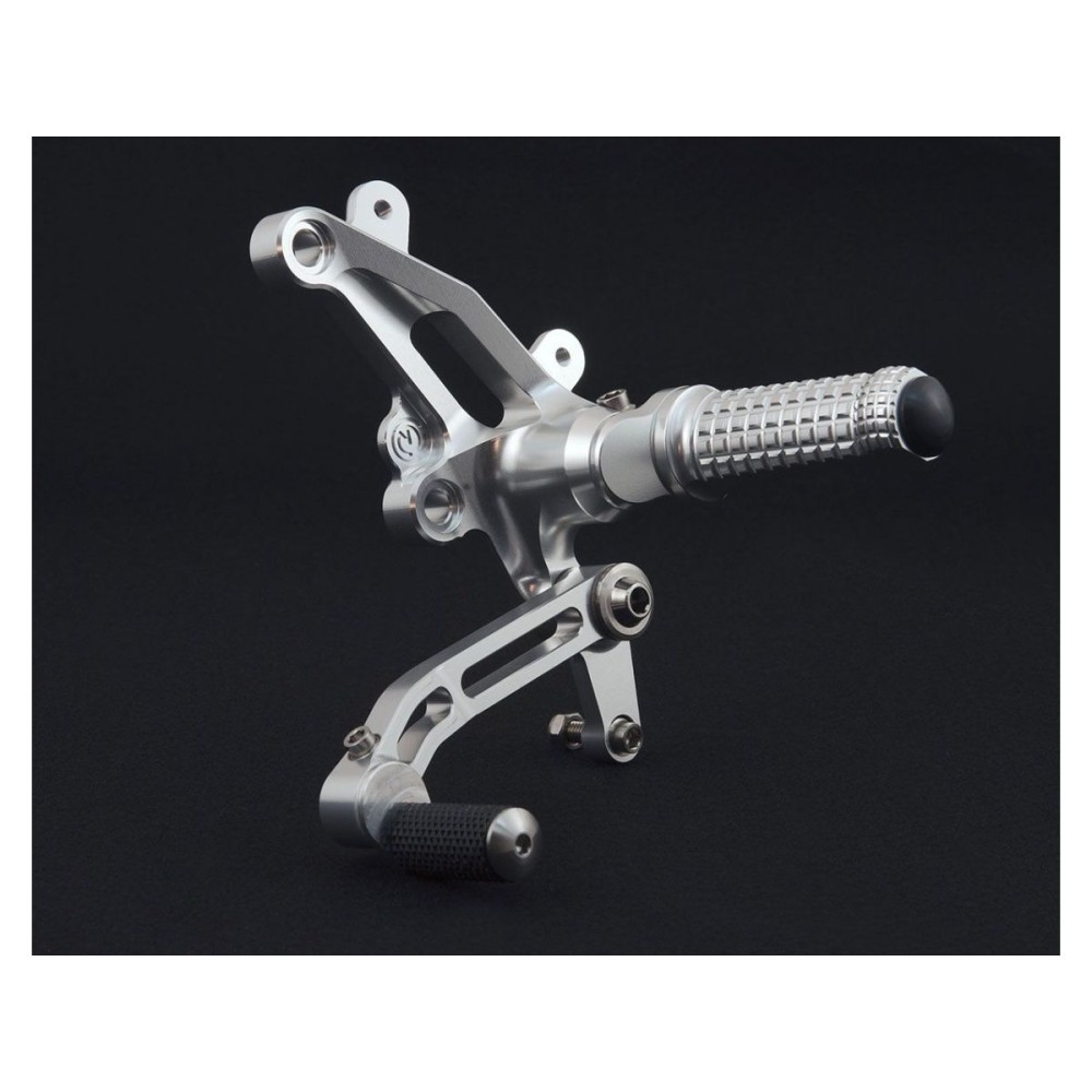 KIT ESTRIBERAS DE REDUCCIÓN AJUSTABLE MOTOCORSE DUCATI STREETFIGHTER 1100/S KIT ESTRIBERAS DE REDUCCIÓN AJUSTABLE MOTOCORSE DUCATI STREETFIGHTER 1100/S