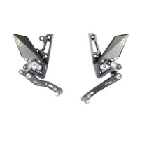 ESTRIBERAS AJUSTABLES CON REPOSAPIES FIJOS LIGHTECH TRIUMPH SPEED TRIPLE 1050R 11-18
