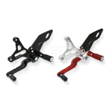 ESTRIBERAS DE CARRERAS AJUSTABLES CNC MV AGUSTA BRUTALE 800 / RR / RC 2016-2019