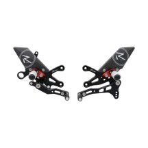 ESTRIBERAS REGULABLES VERSIÓN R / SILVER LIGHTECH APRILIA TUONO V4 2011-2017
