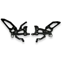ESTRIBERAS AJUSTABLES SERIE V4 ESPECIAL EASY CNC RACING DUCATI PANIGALE V4 / S / R 2018-2024