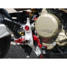 KIT PROTECTOR DE TALÓN DE ESTRIBERAS CNC RACING DUCATI HYPERMOTARD 698 MONO 2024